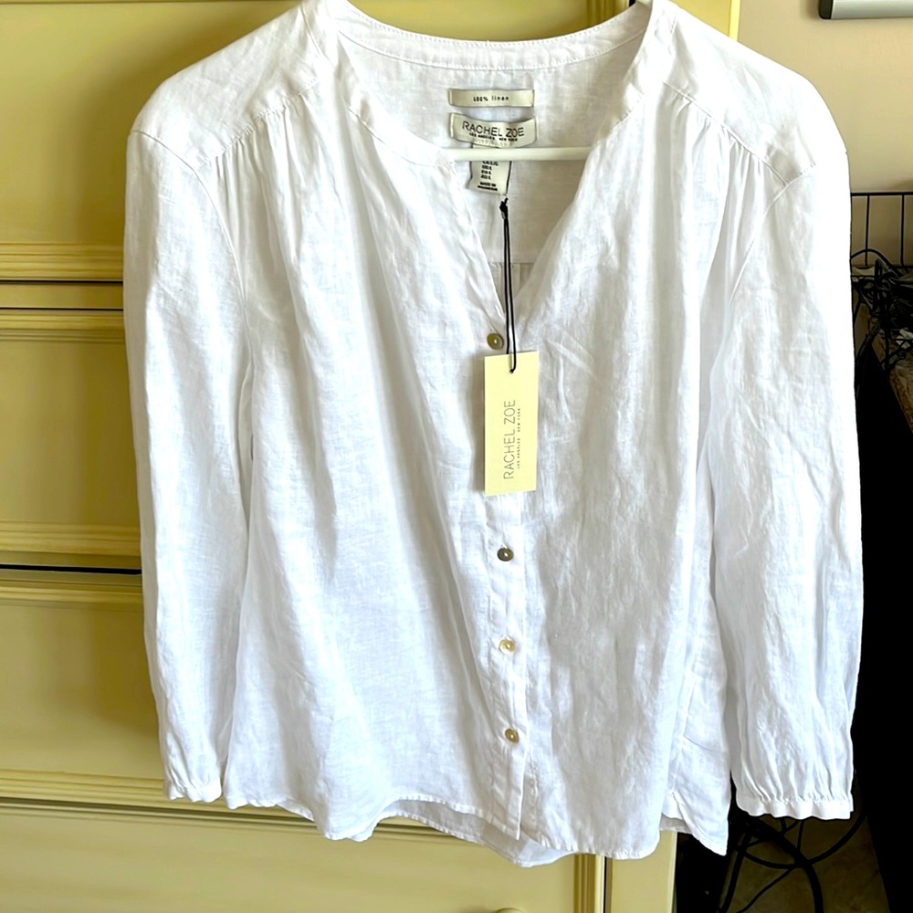 Rachel Zoe. New with tags size L. White 100% linen. Rounded hem.